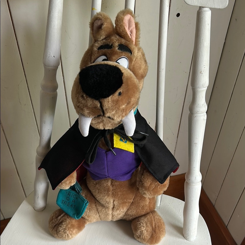 Vintage Scooby Doo, 14’´ Vampire plush 1998, Looney Tunes